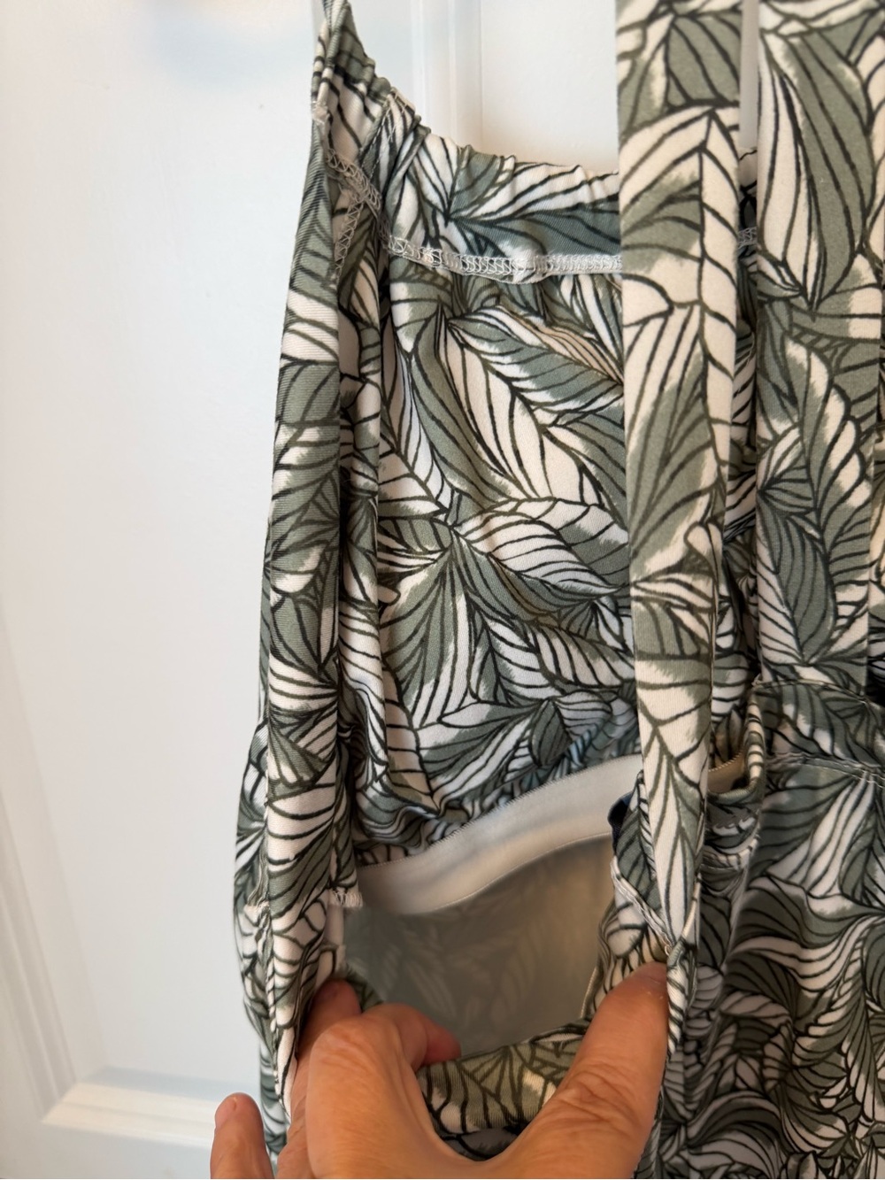 Eddie Bauer Green and White Leaf-Print Halter Dress - Picture 3 of 6